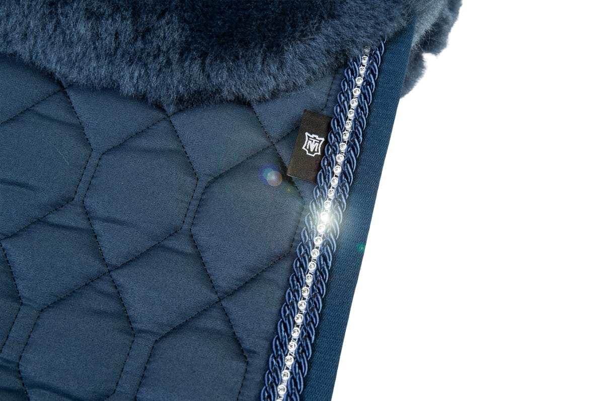 Blauw glanskatoen zadeldekje – Mattes Herfstcollectie 2026